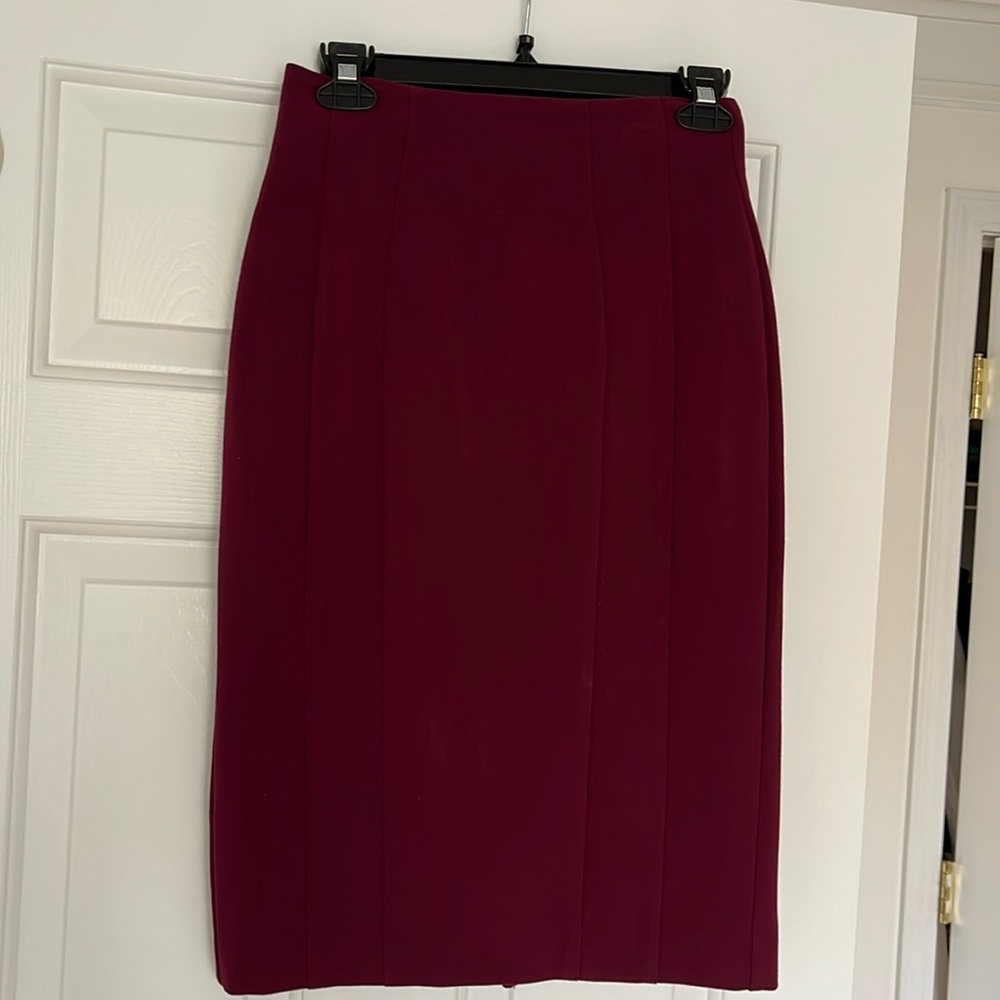 Woman’s burgundy pencil skirt in size 0
